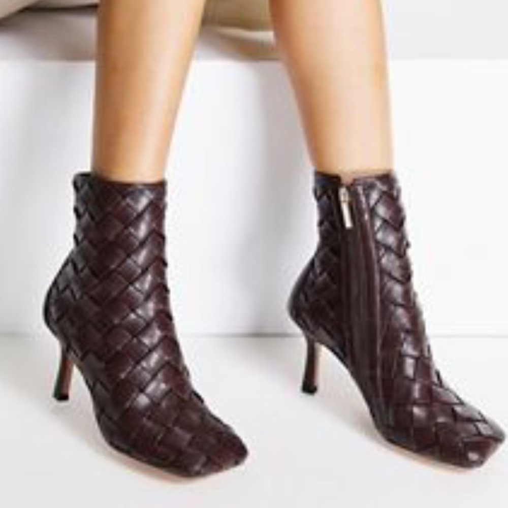 NWT ASOS EVITA US-10-11 HIGH HEELED SQUARE TOE WOVEN FAUX LEATHER BOOT